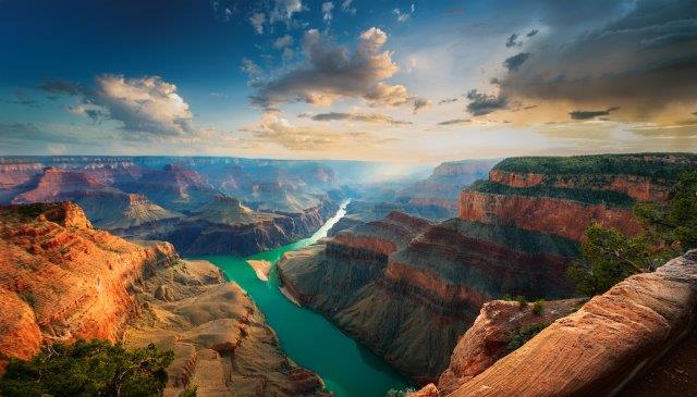 果てしなく壮大なグランドキャニオン